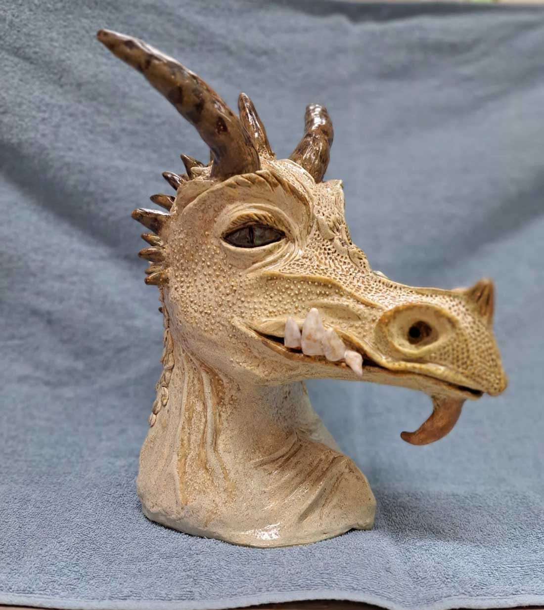 Dragonne en grès émaillé - Stéphanie
